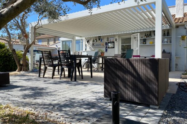 Pergolas aluminium bioclimatique adossée