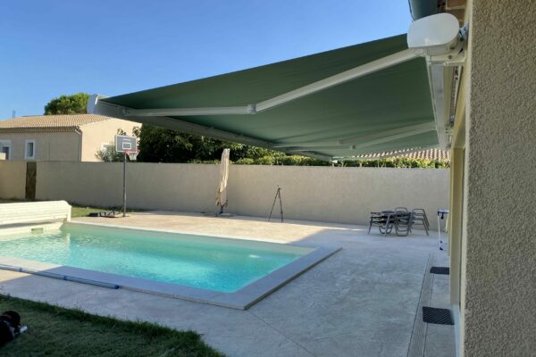 Store coffre de terrasse sur mesure motorisé