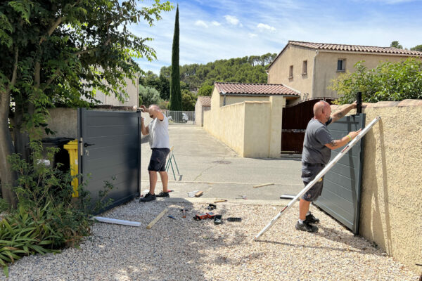 Pose d'un portail aluminium battant 2 vantaux - 2