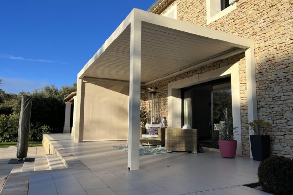 Pergolas bioclimatique solaire a lames orientables