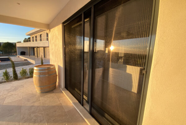 Moustiquaire porte fenêtre coulissante à Carpentras