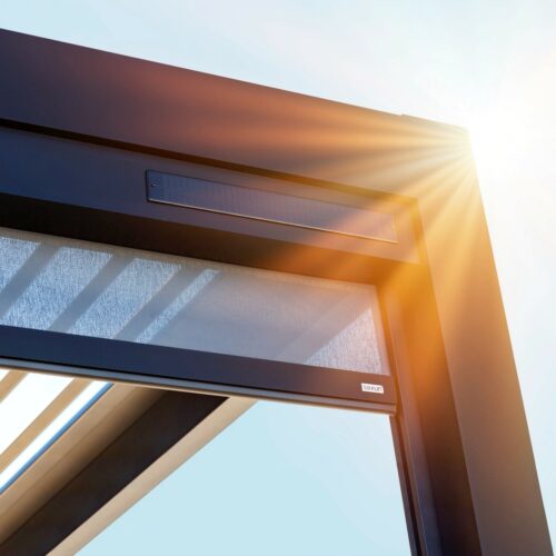 Store coffre vertical zip solaire