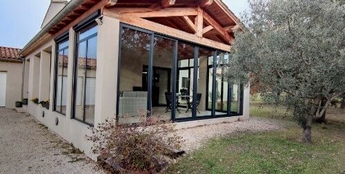 Pose store extérieur à Villeneuve les Avignon
